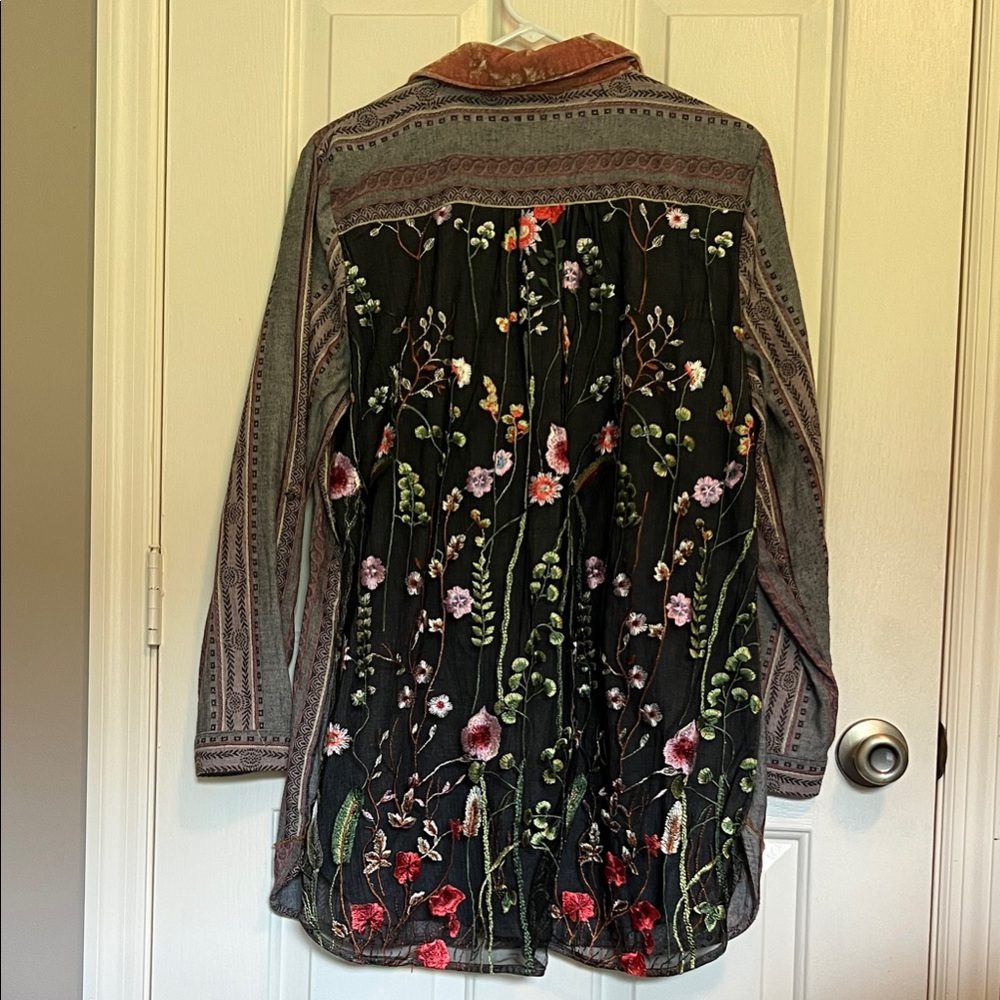 Soft Surroundings Button Down Tunic Blouse